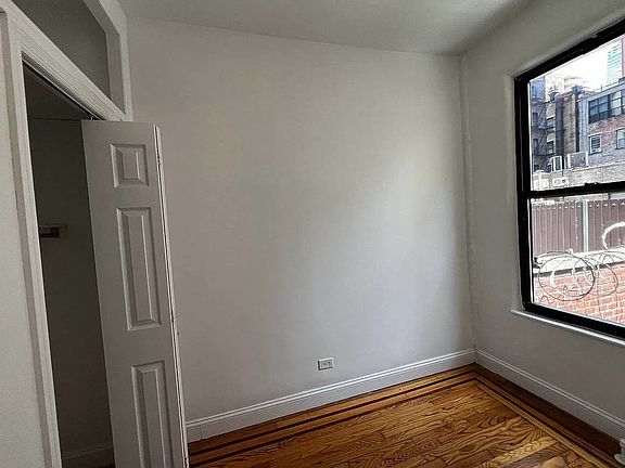 3rd image of 149 E 33rd St APT 3R