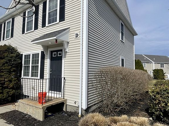3rd image of 18 Boxberry Ln