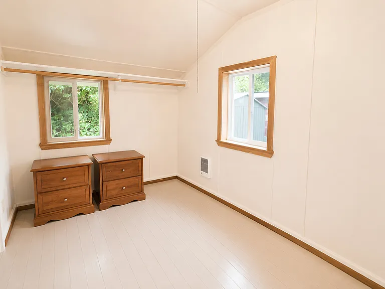 26403 Park Ave — Photo 21