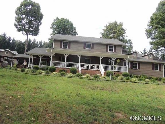1st image of 100 Williamsburg Dr