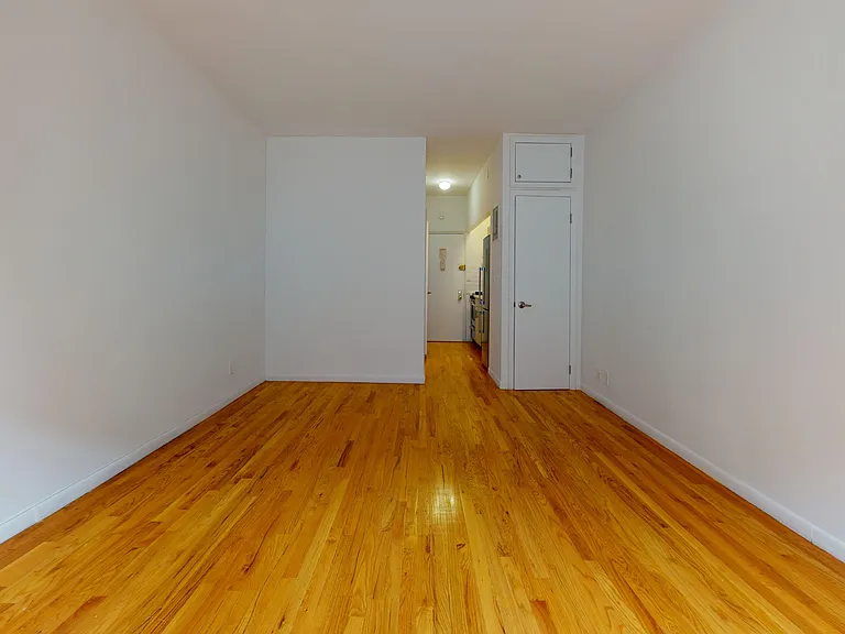 354 E 83rd St #3J — Photo 2