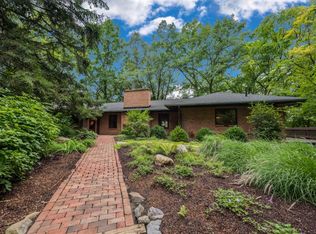 525 Hillspur Rd, Ann Arbor, MI 48105