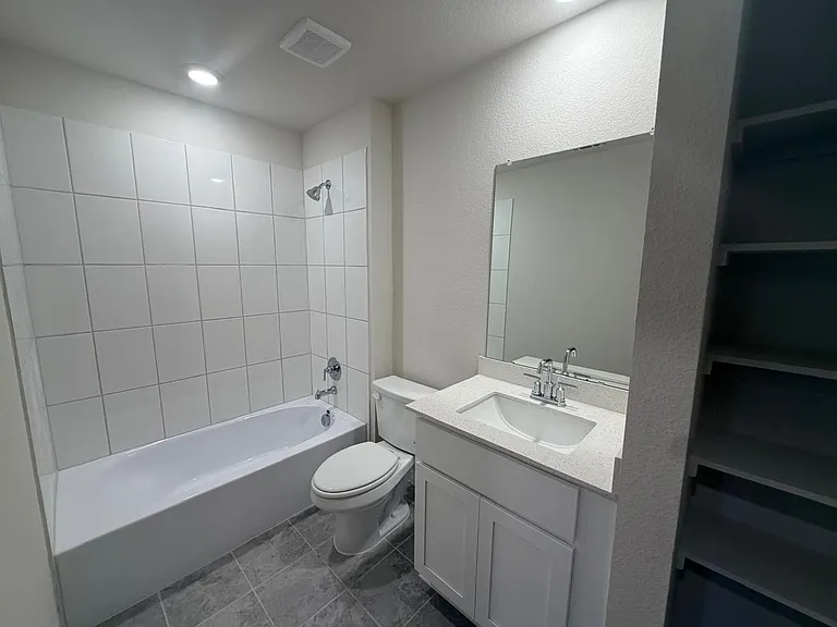 1307 Crookpost Dr — Photo 10