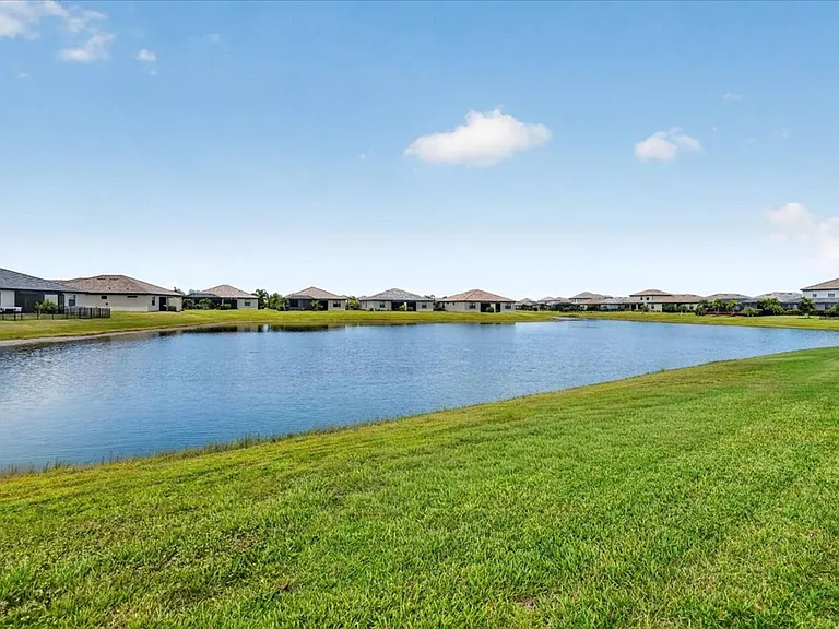 5316 Crystal Harbor Cv — Photo 30