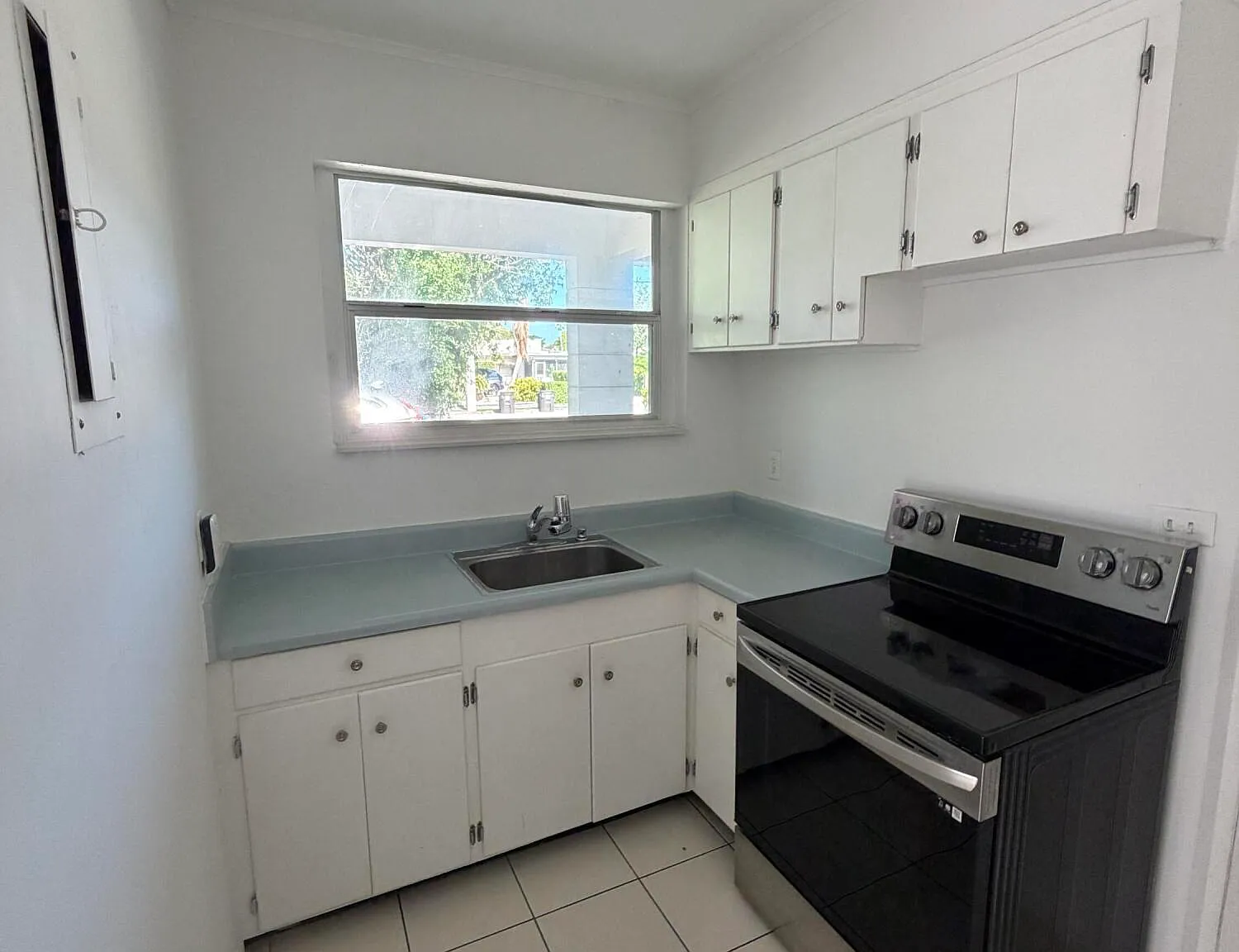 2 bed, 1.0 bath, 1139 sqft, $2,995 — Photo 4