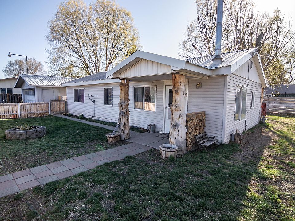 1st image of 156 SE Willowdale Dr