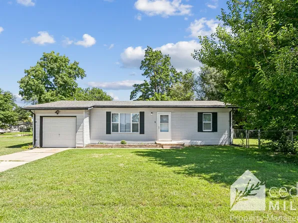 2134 W 35th St S, Wichita, KS 67217