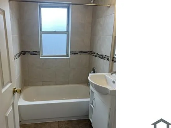 8058 S Luella Ave Floor 2, Chicago, IL 60617