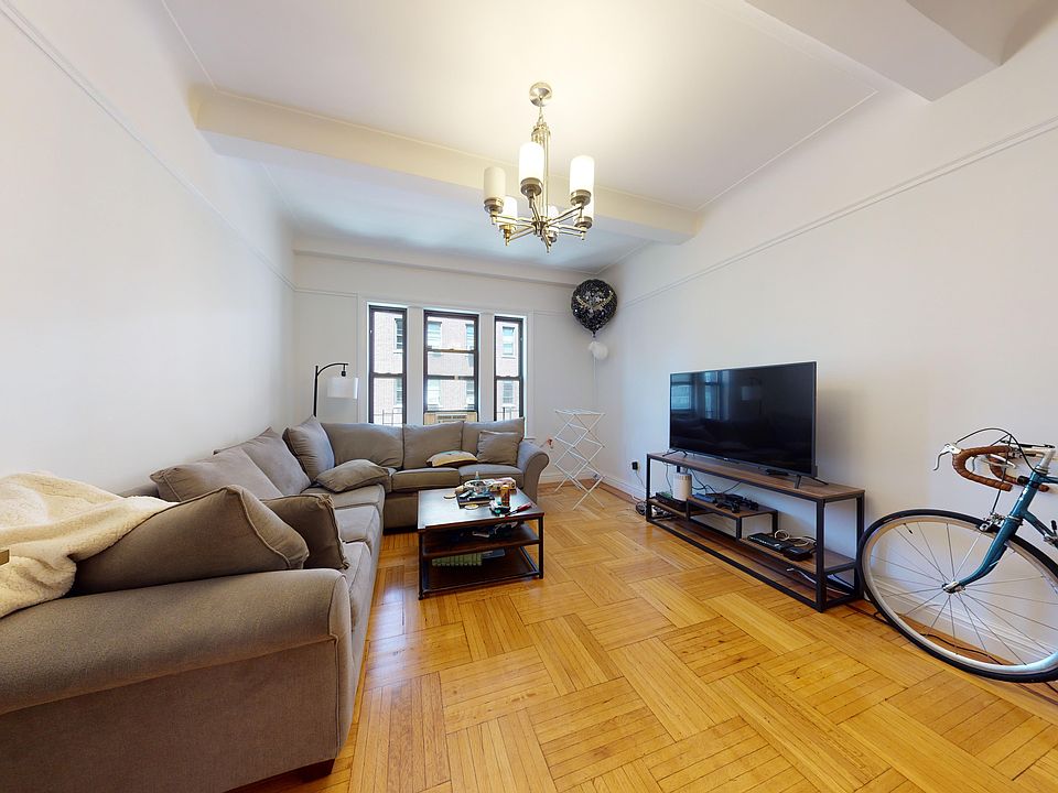 1st image of 216 W 89th St APT 10A