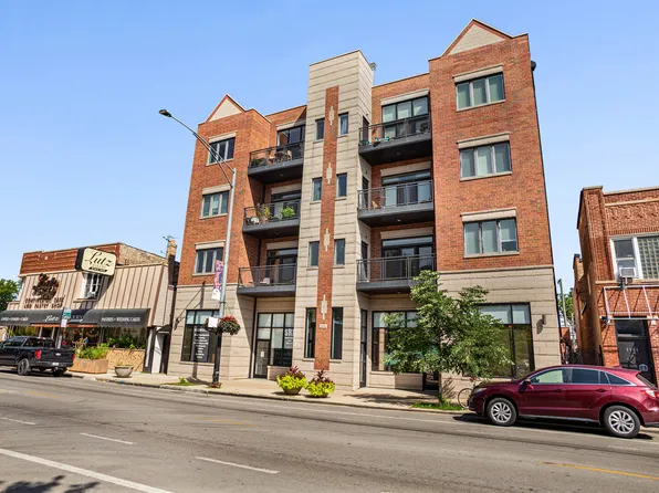 2450 W Montrose Ave APT 3N, Chicago, IL 60618