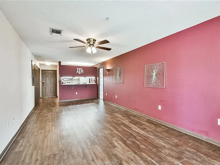 529 Parkway #203 — Photo 10