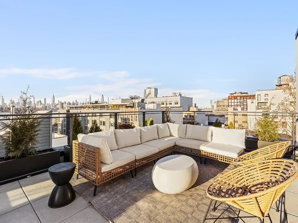 76 N 8th St #Penthouse, Brooklyn, NY 11249