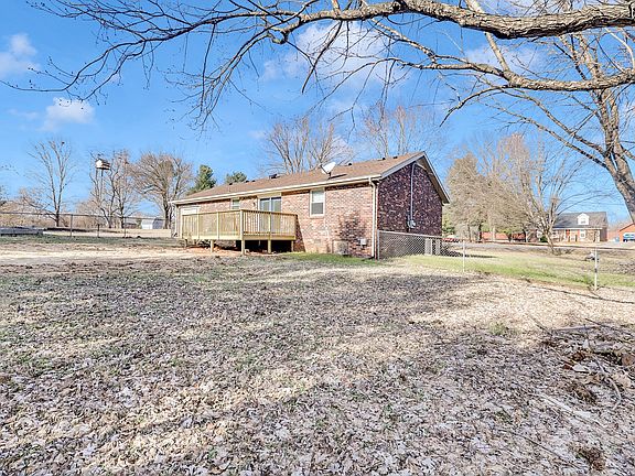 4th image of 106 Sondra Ct