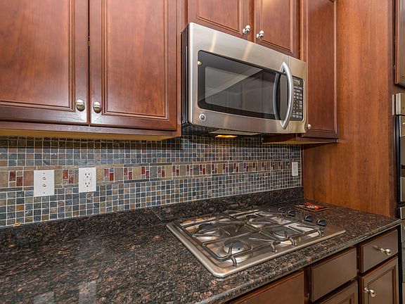5th image of 724 W Camino Tunera