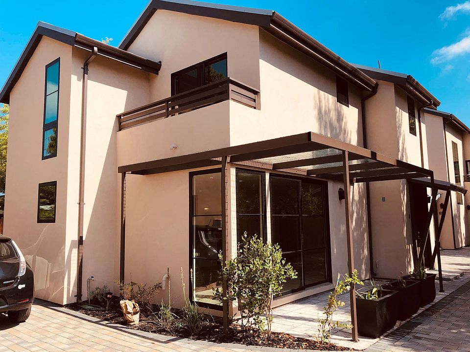 front of house with trellis