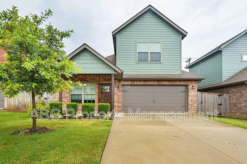 1st image of 3305 Hillstone Ave
