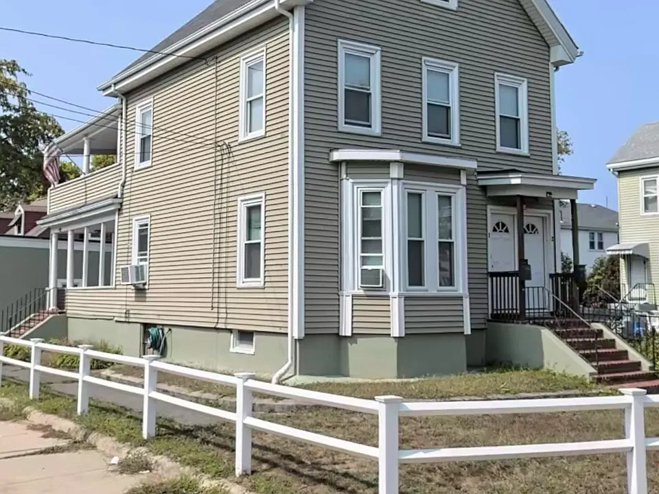 245 Pearl St #1
