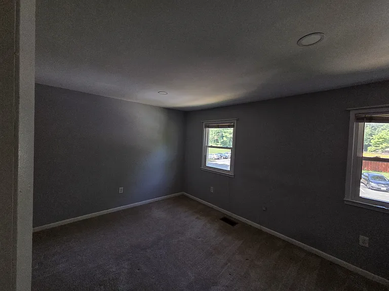 14464 Filarete St — Photo 14