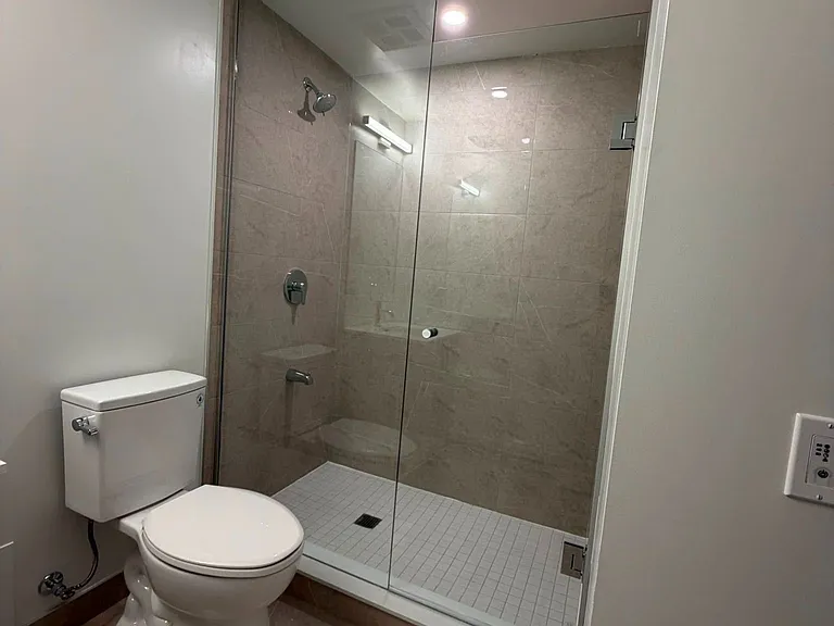 4000 Eglinton Ave W #223 — Photo 10