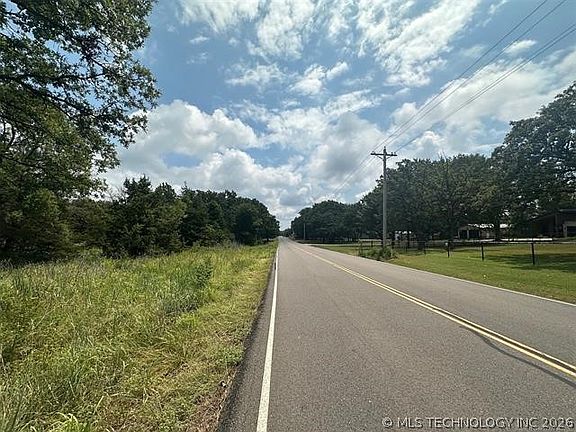 4th image of Alberta Creek Rd