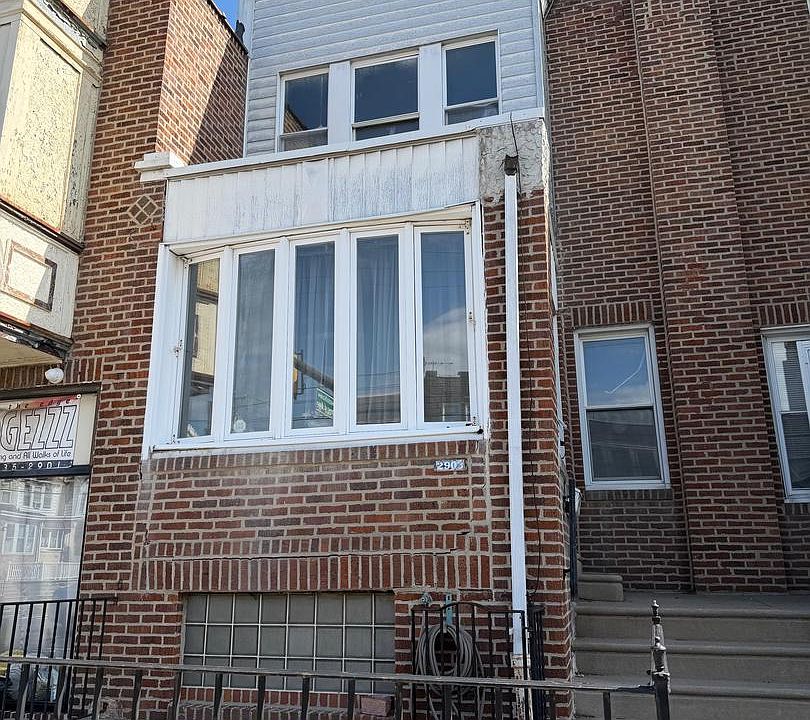 1st image of 2903 Robbins Ave