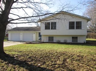 301 Maplecrest St, Sturgis, MI 49091