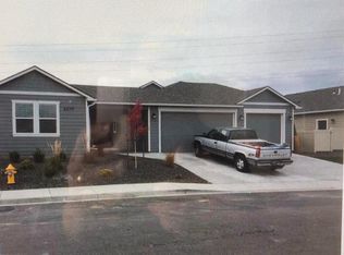 6679 W 38th Ave, Kennewick, WA 99338