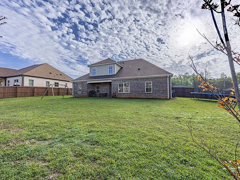 616 Charleston Mills Dr — Photo 36