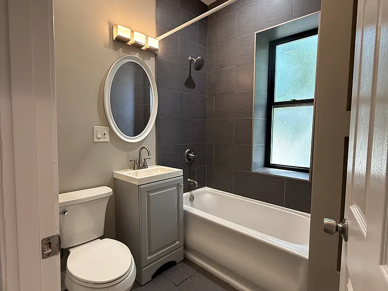701 N Saint Louis Ave #2 — Photo 5