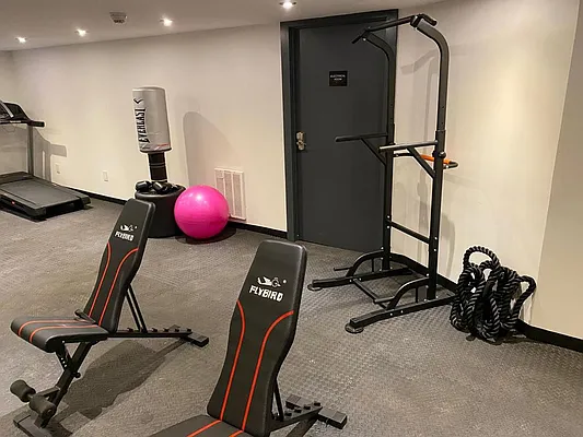 Rented by Outpost Brokerage LLC | media 21