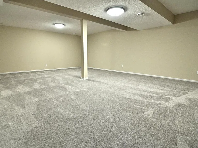 10413 Spyglass Dr — Photo 35