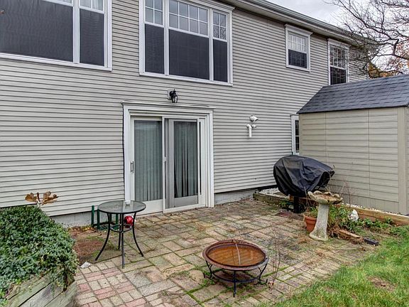 5th image of 2341 Briar Hills Dr NE