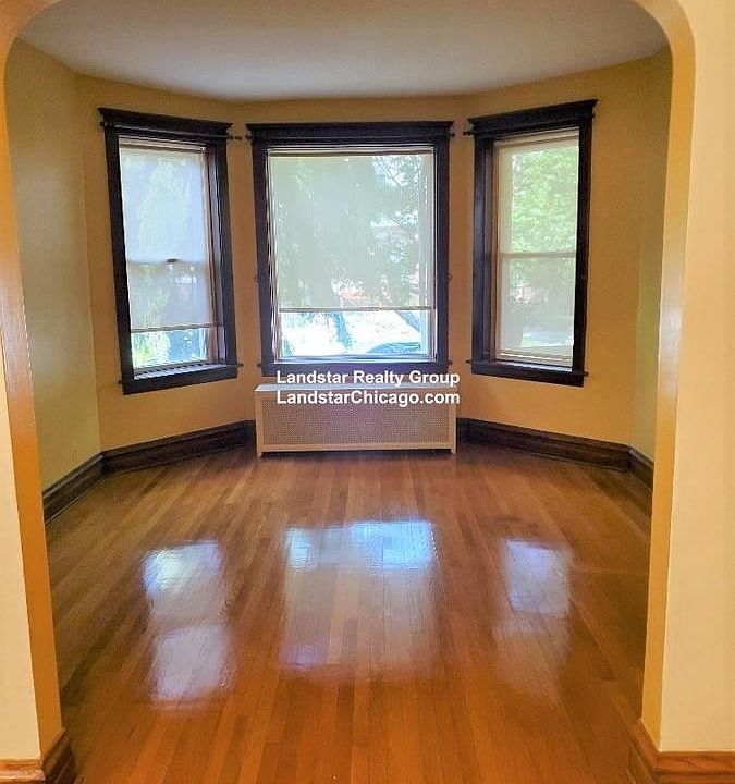 1st image of 4723 N Troy St #1