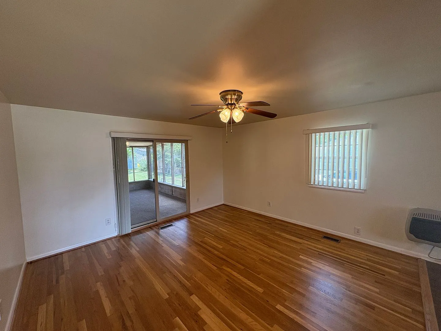 For Rent — Photo 3
