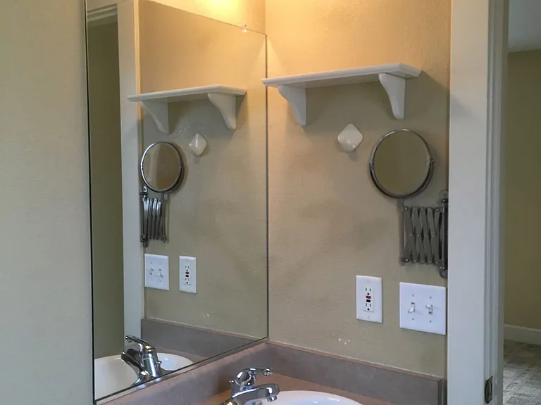 1712 Lawler St #B — Photo 15
