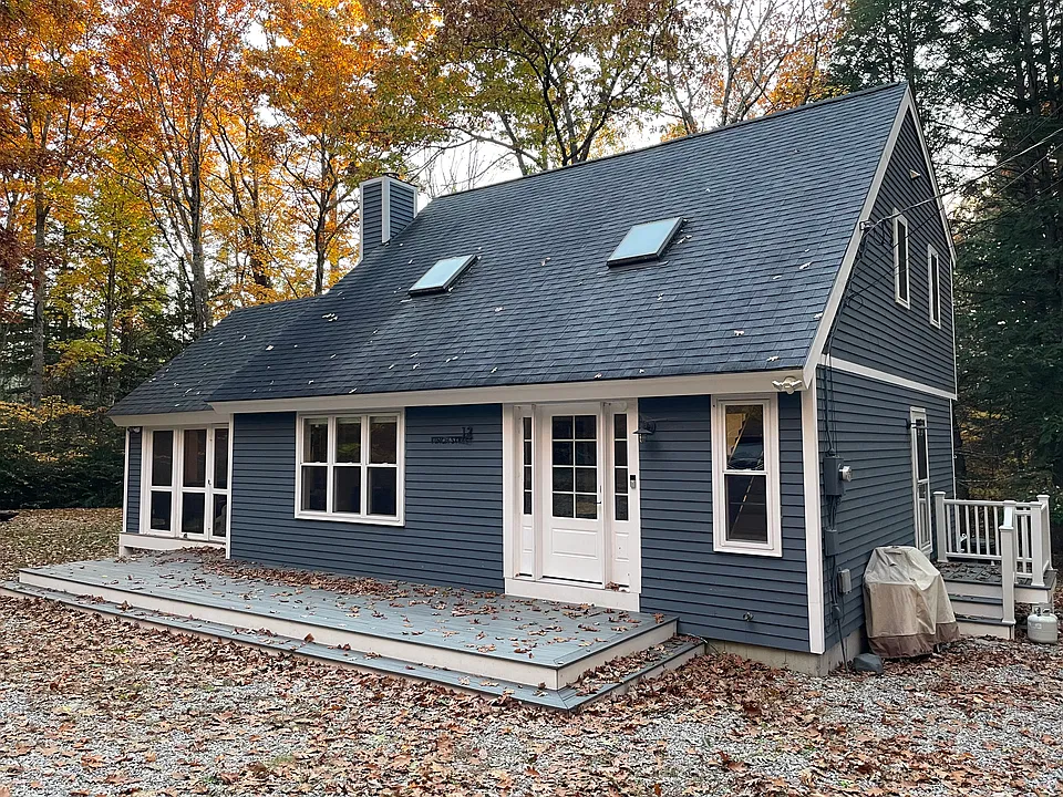 12 Finch St