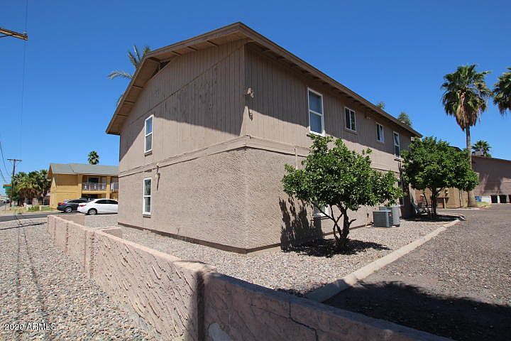2nd image of 305 E Vine Cir APT 102