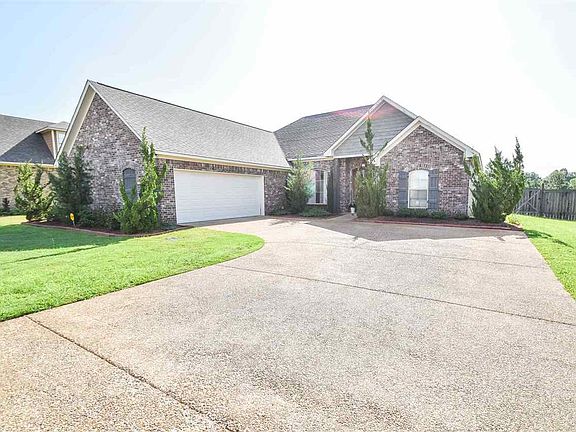 2nd image of 525 Westfield Dr