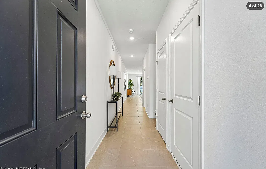 4 bed, 2.5 bath, 1554 sqft, $2,025 — Photo 3