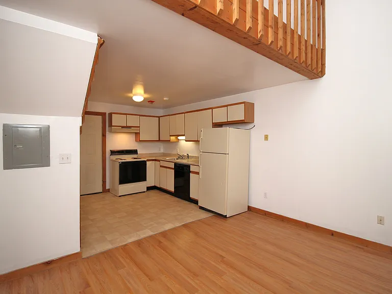 37 S Main St #8 — Photo 5