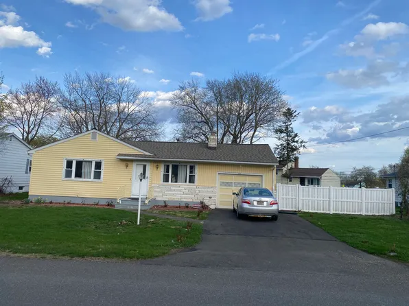 294 Maryanne Ave, Hudson, NY 12534