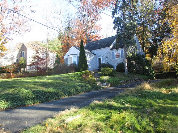 3rd image of 112 Fairview Ave