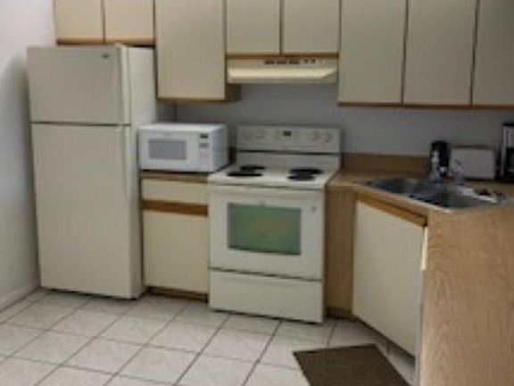 2nd image of 1440 NW 45th St #T