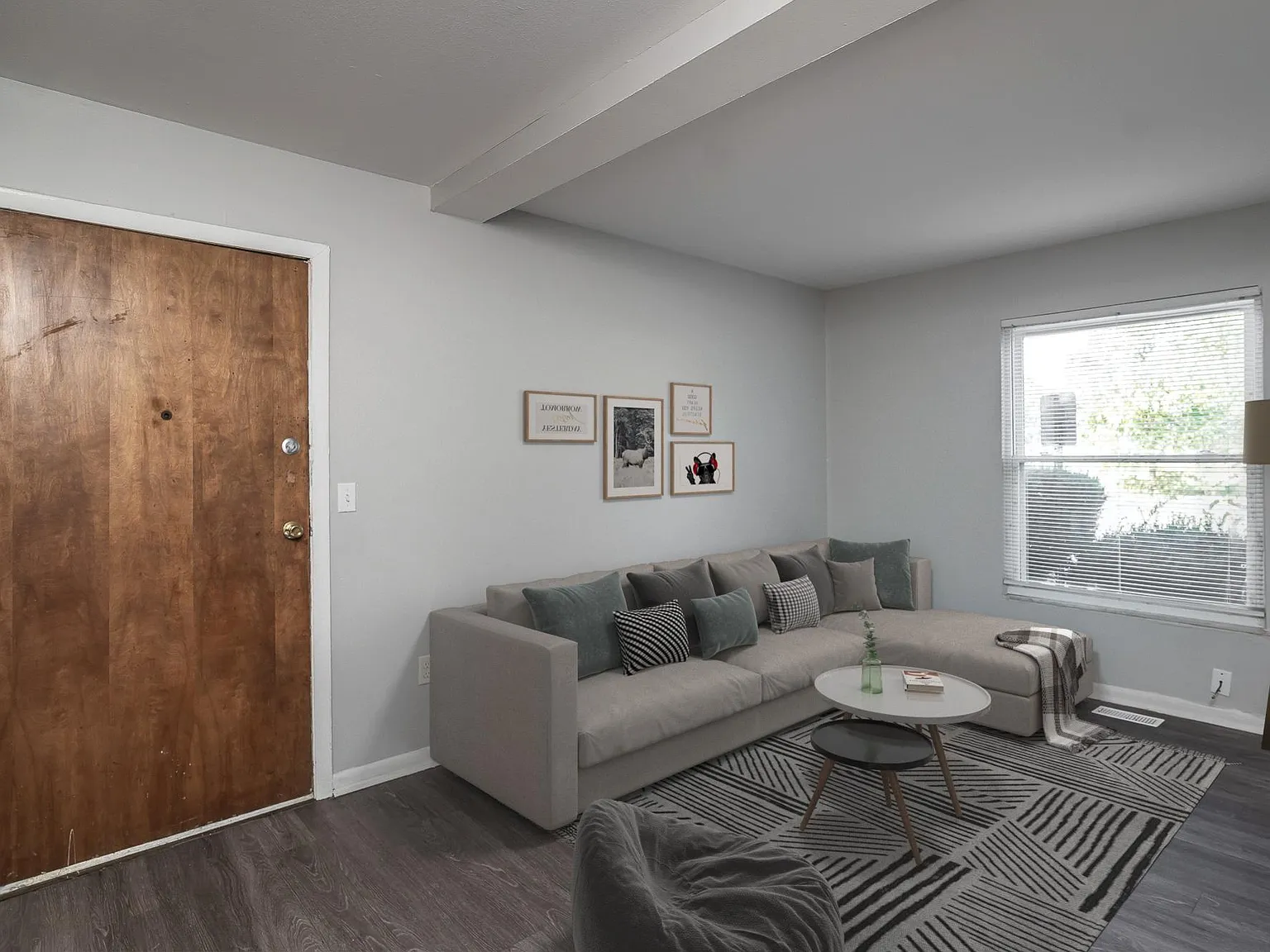 Englewood Villas & Residences — Photo 2