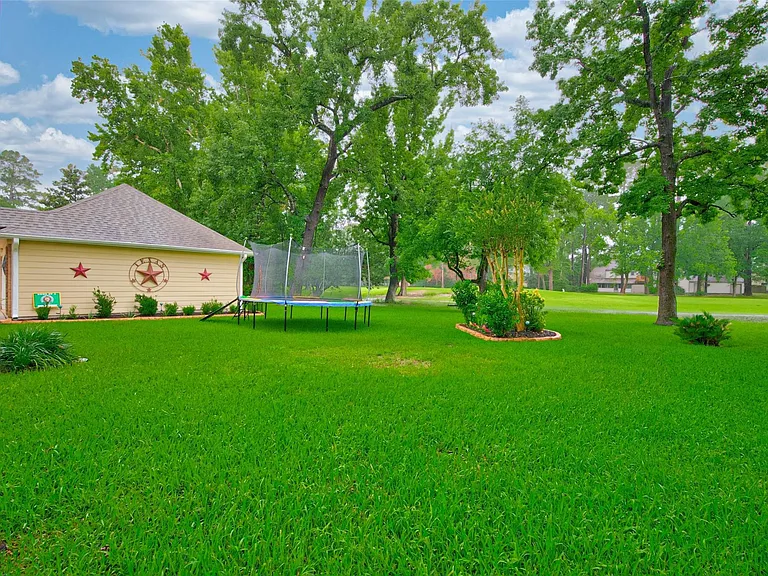 746 Stone Mountain Dr — Photo 48