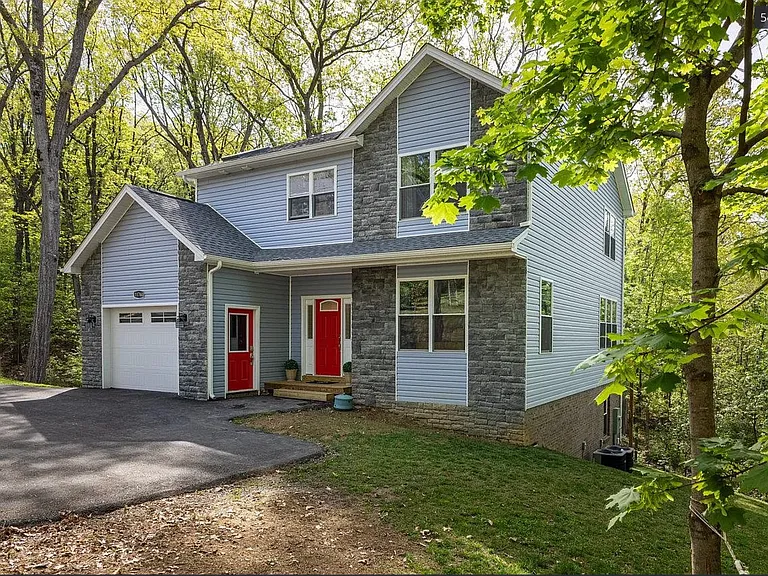 1176C Nelson Dr — Photo 1