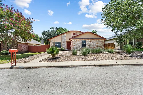1514 Vista Hill St Photo 1