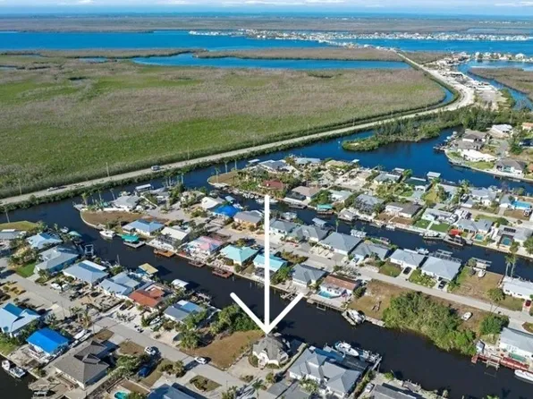 12221 Boat Shell Dr, Matlacha Isles, FL 33991