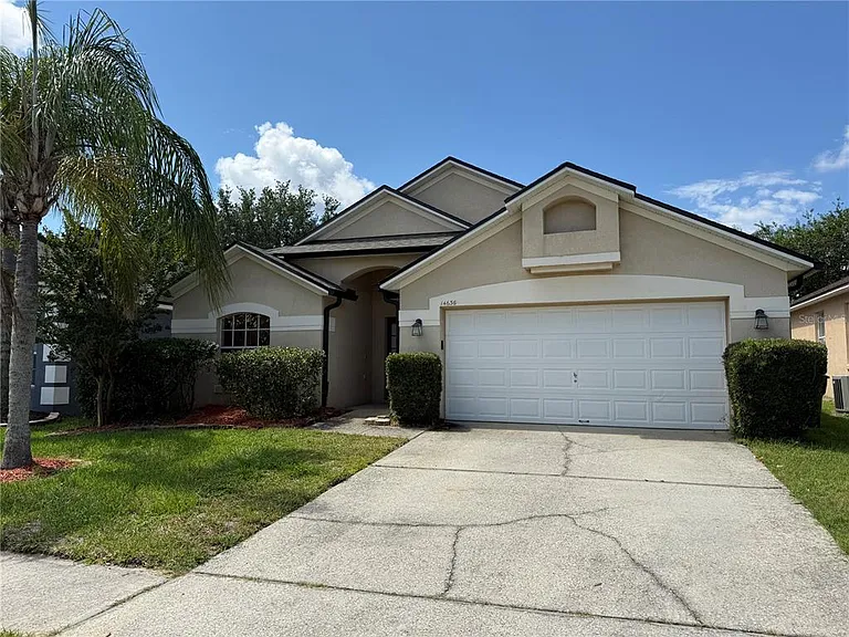 14636 Kristenright Ln — Photo 2