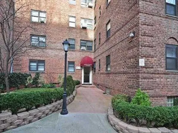 10225 67th Rd APT 4C, Queens, NY 11375